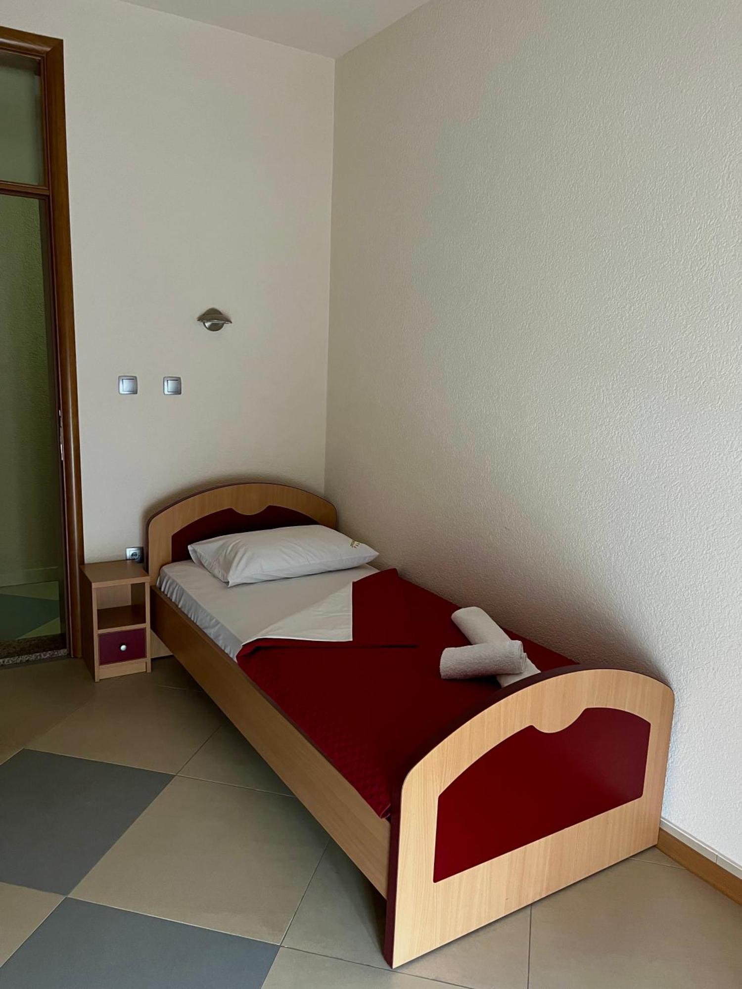 Motel Krstac Мойковац Екстер'єр фото