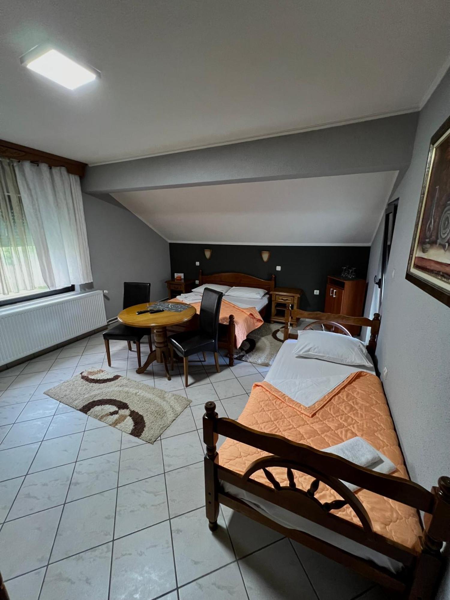 Motel Krstac Мойковац Екстер'єр фото